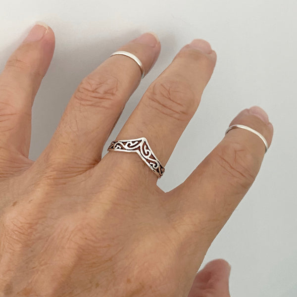 Sterling Silver Chevron Filigree Ring, Silver Ring, V Shape Ring