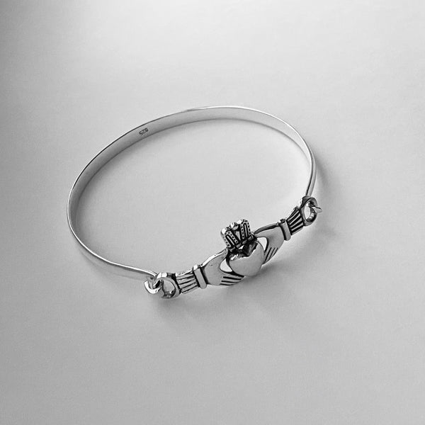 Claddagh Silver Bracelet 6 piece with extender8407