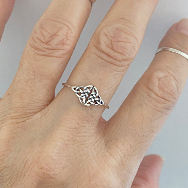 Sterling Silver Small Celtic Endless Knot Ring, Dainty Ring, Celtic Ring, Silver Ring, Boho Ring