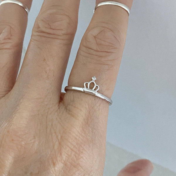 Sterling Silver Tiny Crown Ring, Queen Ring, Silver Rings