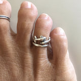 Sterling Silver twin Dolphins Toe Ring